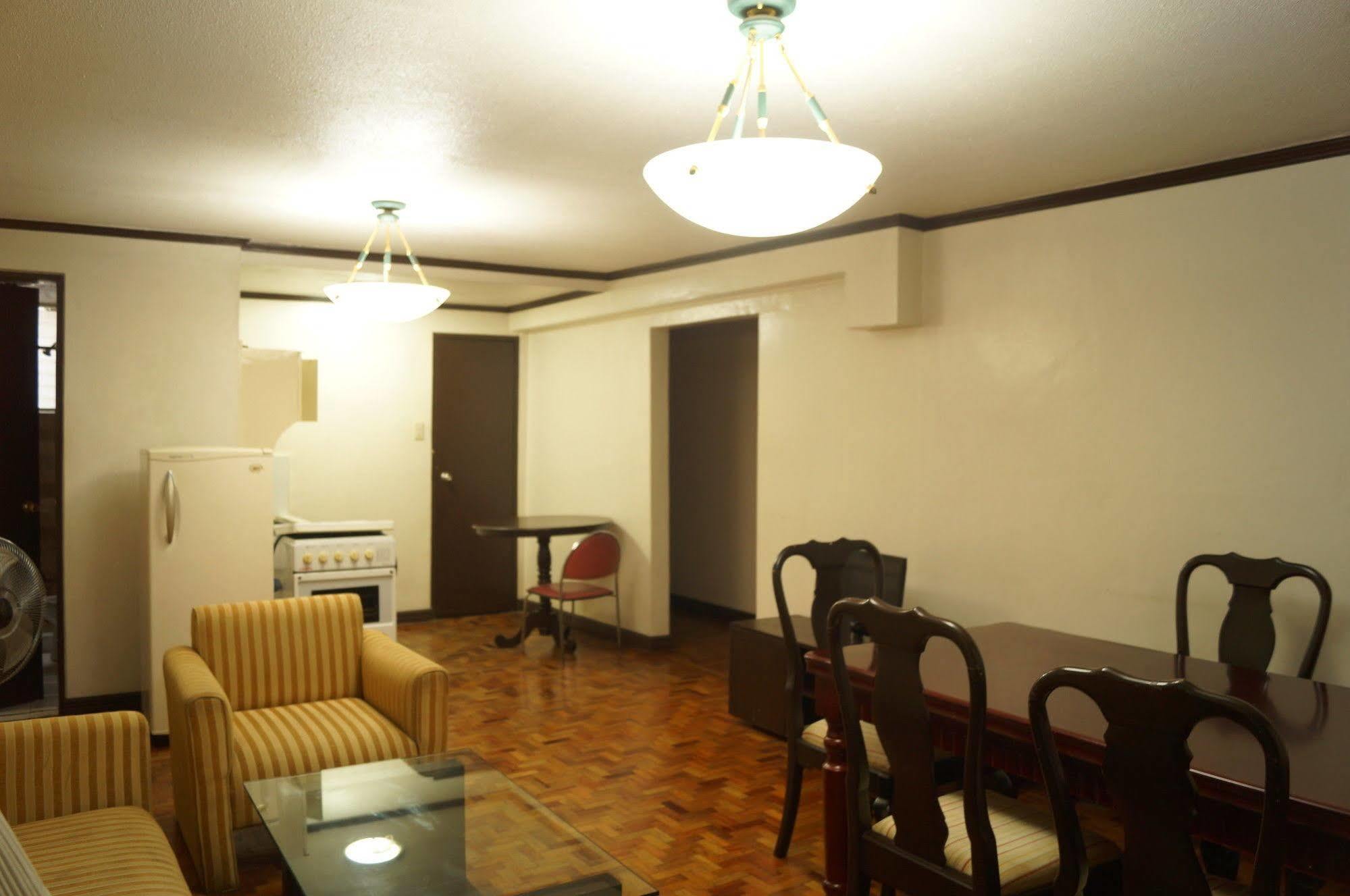 El Rico Suite Makati By Reddoorz Макати Экстерьер фото